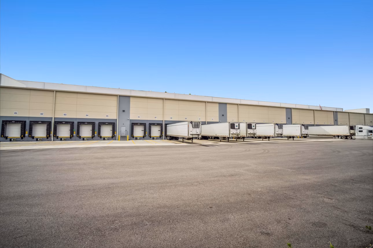 Rickenbacker Cold Storage Logistics Center Truck Ports