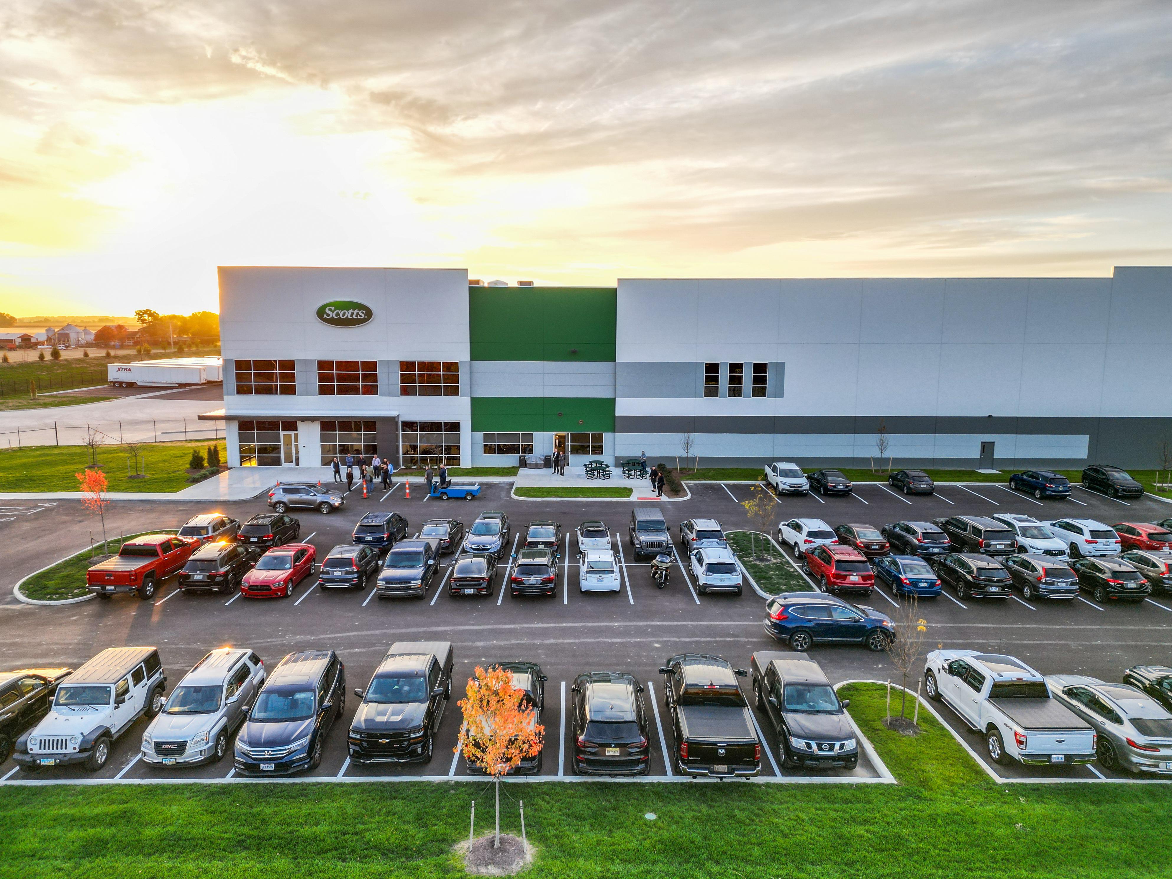 ScottsMiracle-Gro Distribution Center Exterior