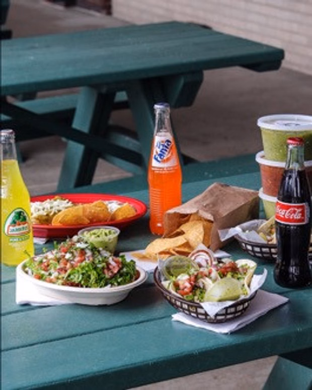 Dos Hermanos meal