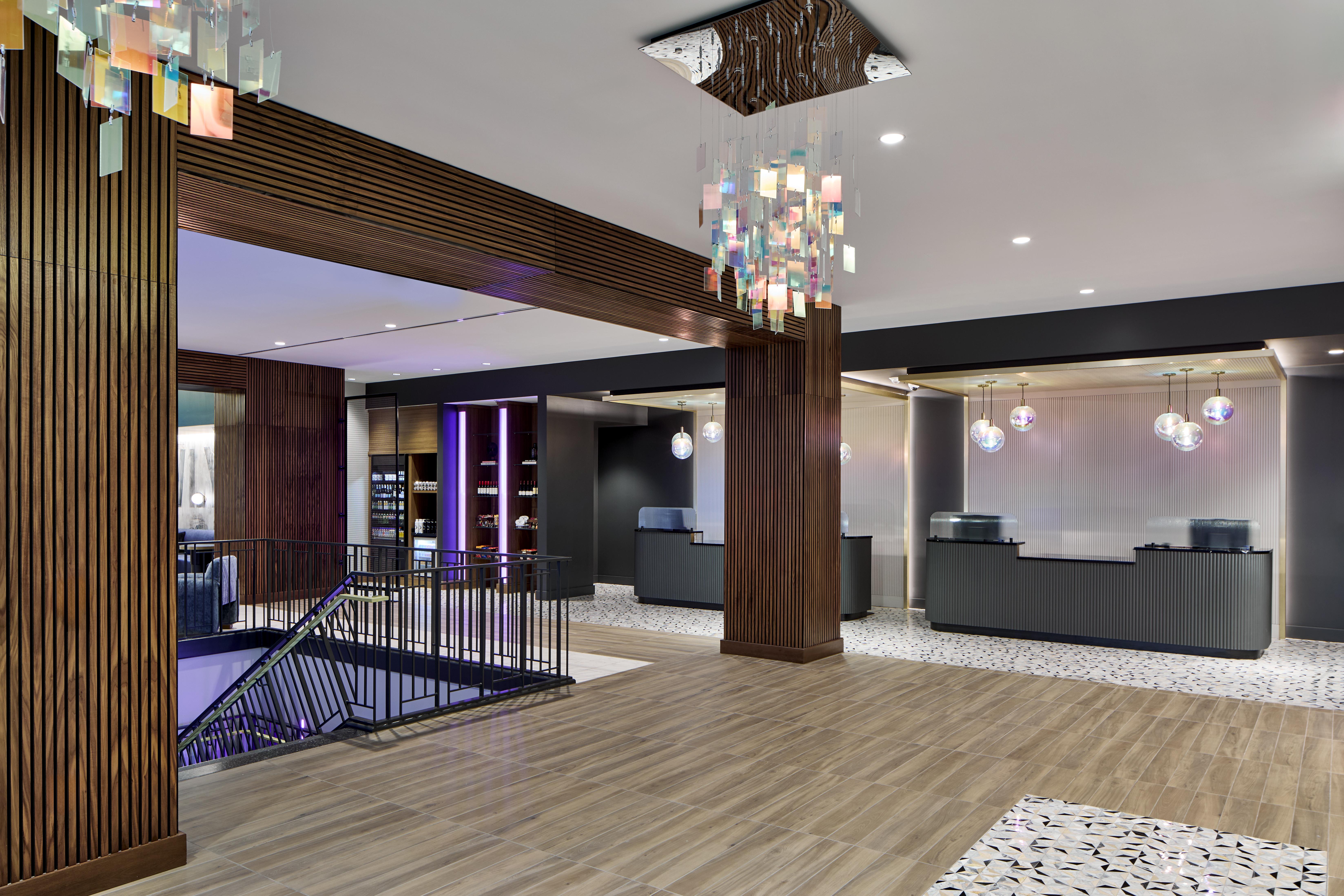 Hotel Celare Lobby Entrance