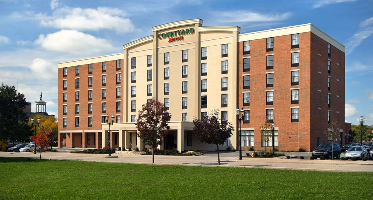 Courtyard by Marriott Hamilton