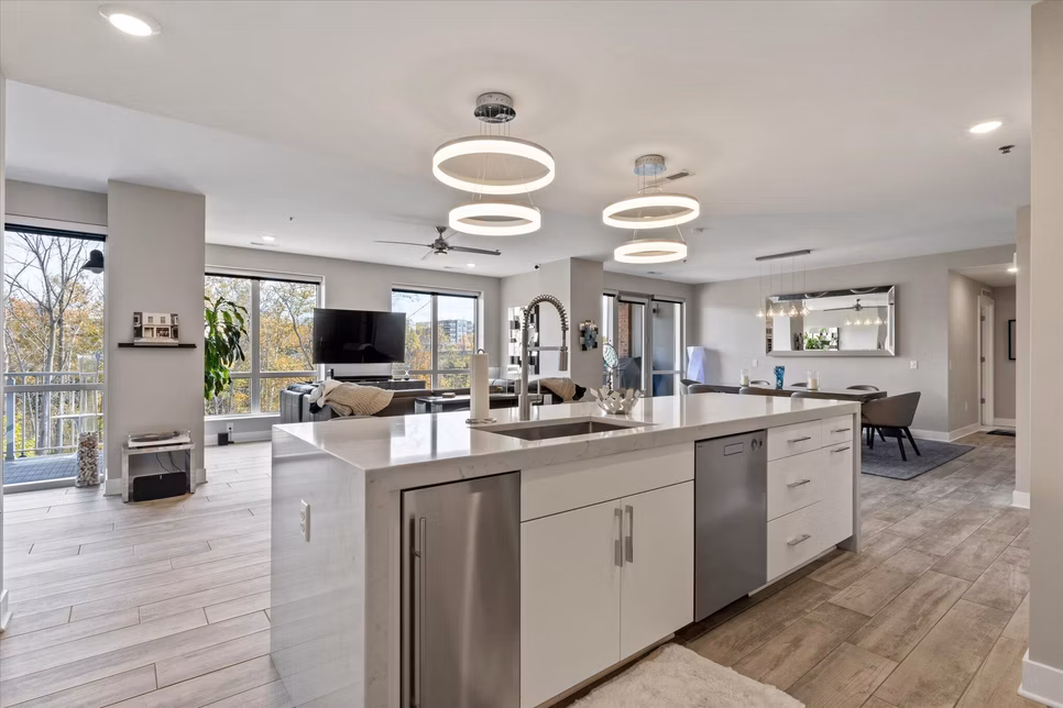 105 N Riverview Street #314