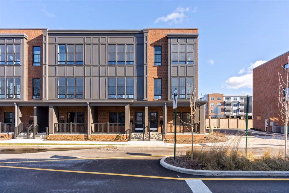 2490 Westmont Boulevard