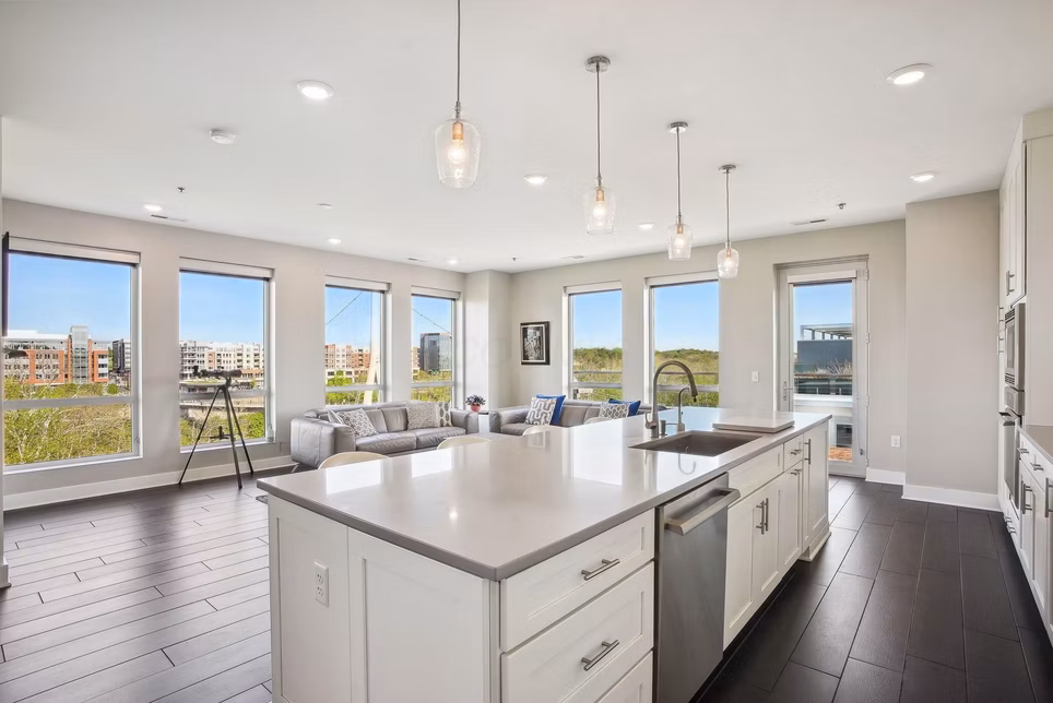 105 N Riverview Street #715