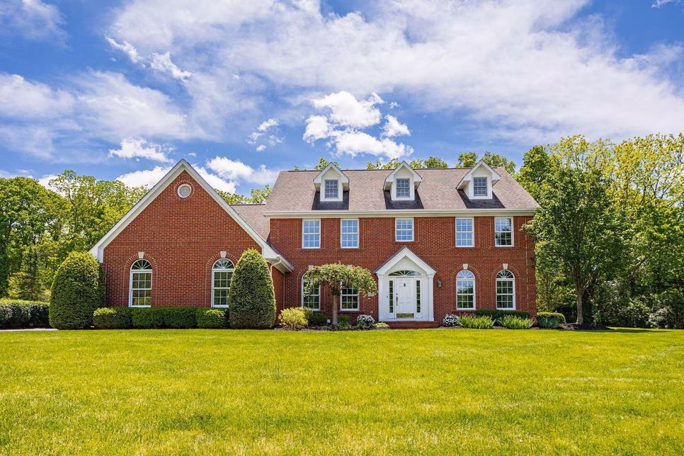 5545 Stratford Avenue